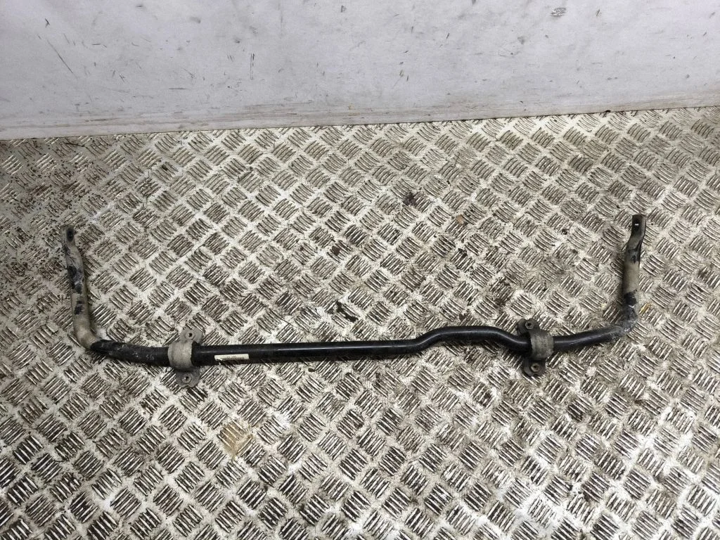 Priekšējais stabilizators 3q0411303k