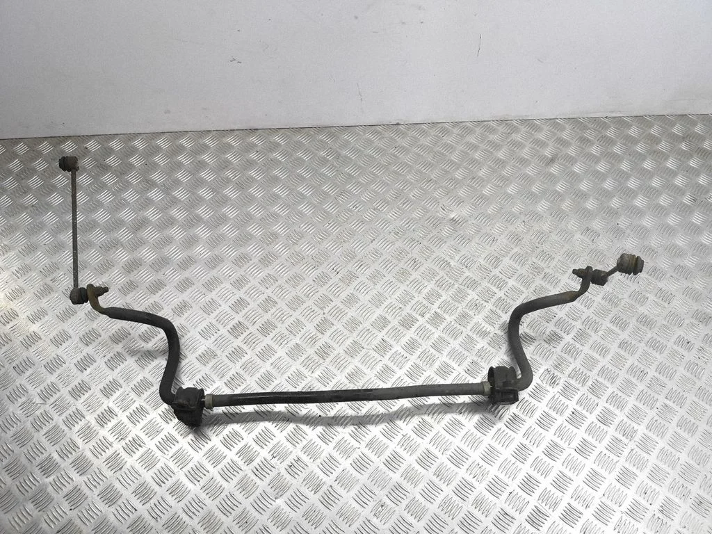 Front anti-roll bar/sway bar