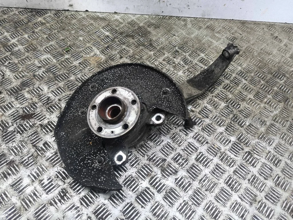 Front wheel hub 31476316