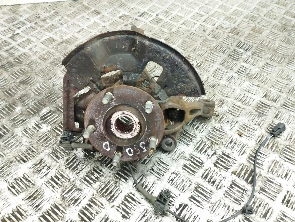 Front wheel hub – right