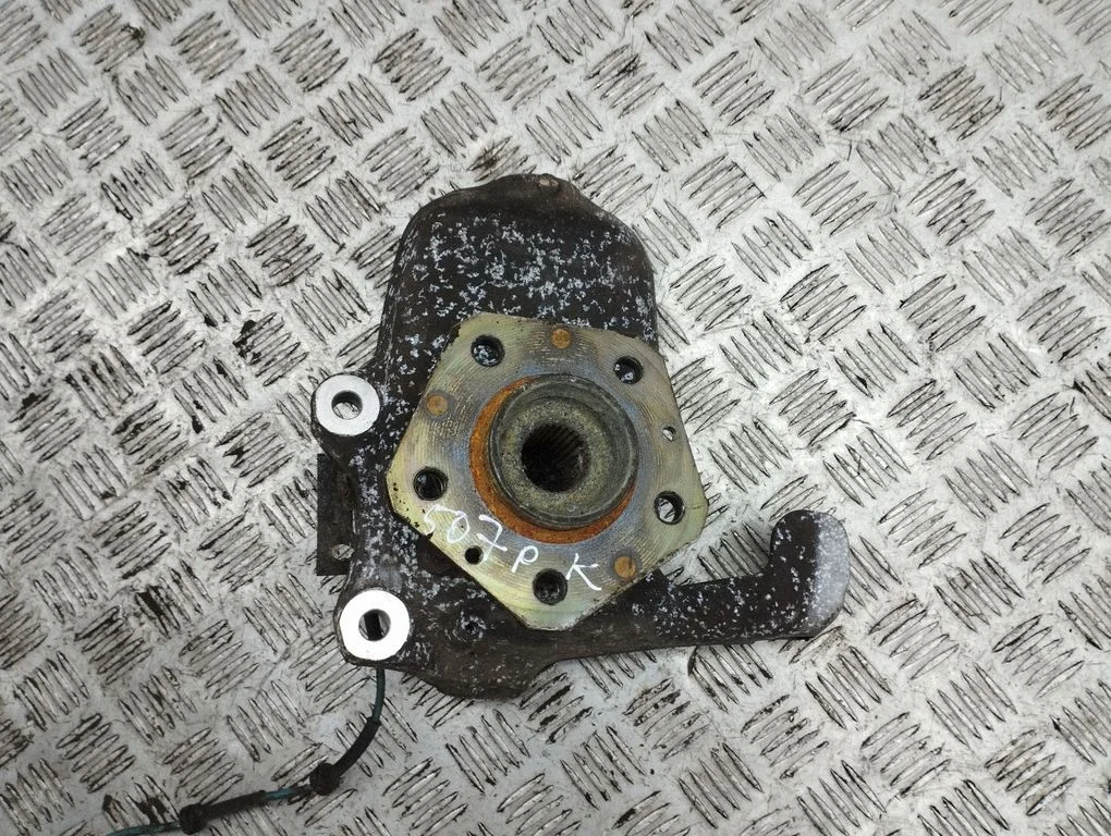 Front wheel hub 28822031A