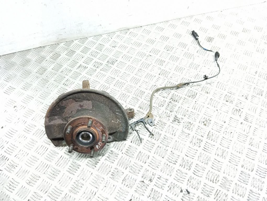 Front wheel hub – front right
