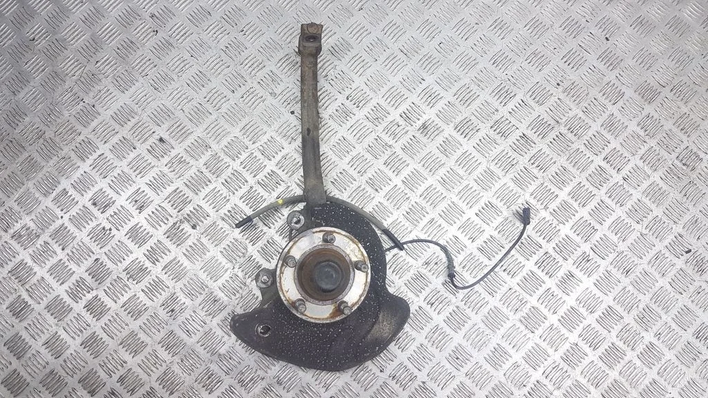 Priekšējā rumba 04782704A