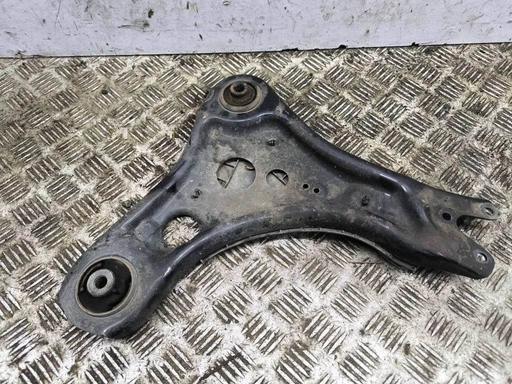 Front lower control arm/wishbone 1EA407151A