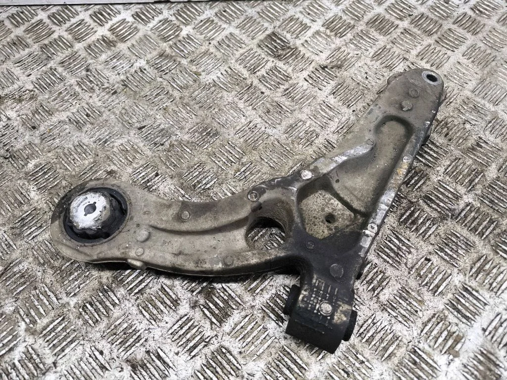 Front lower control arm/wishbone 1041420