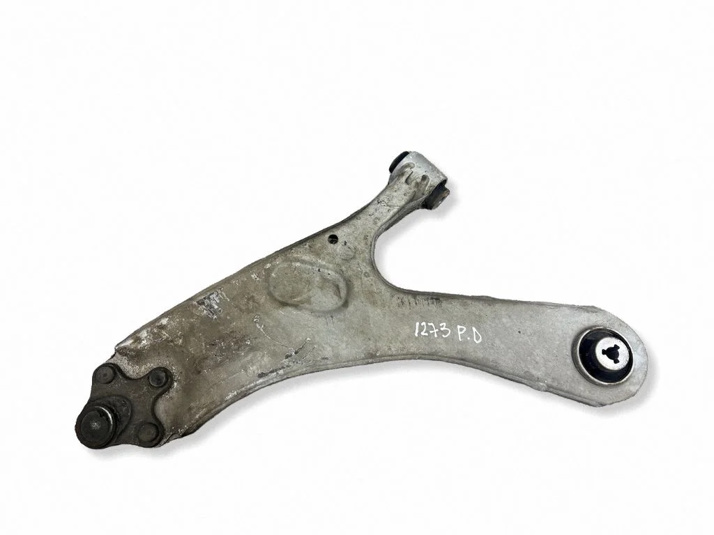 Front lower control arm/wishbone – right