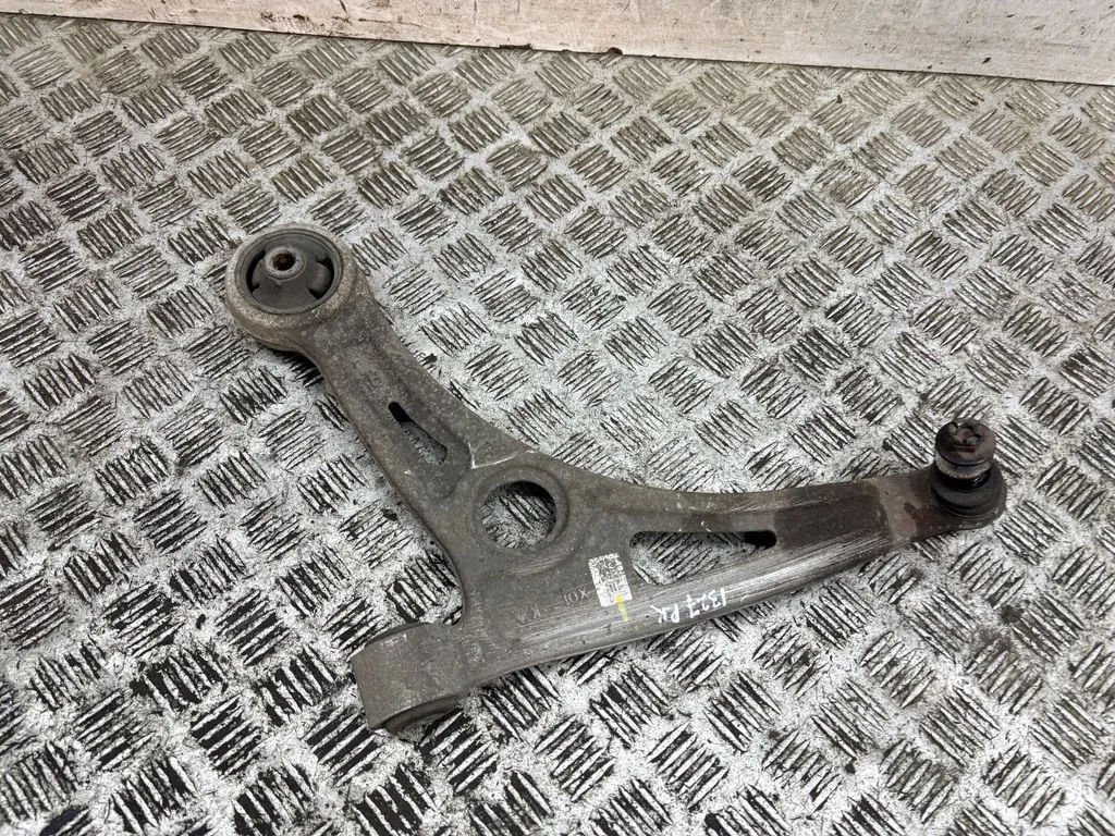 Front lower control arm/wishbone – left