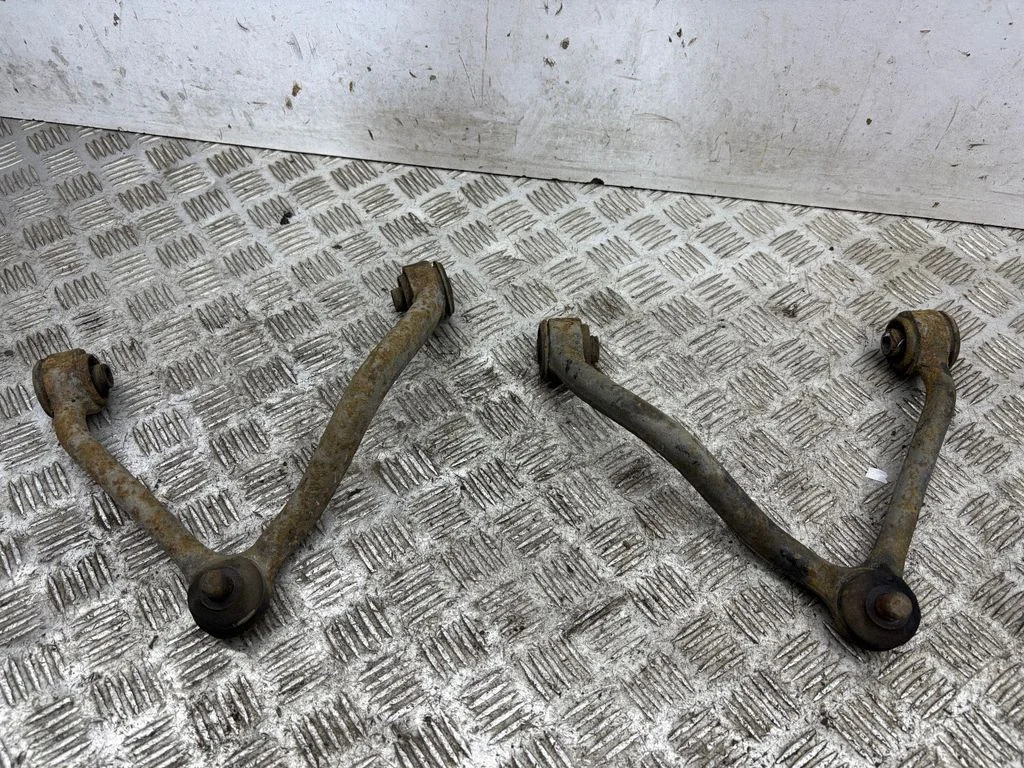 Front lower control arm/wishbone