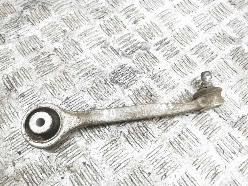 Front lower control arm/wishbone – right