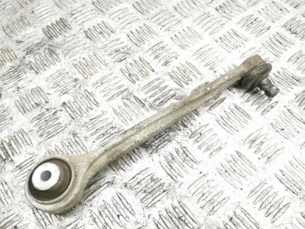 Front lower control arm/wishbone – left