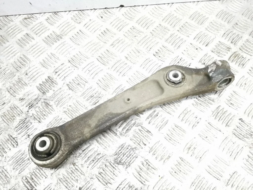 Front lower control arm/wishbone 8W0407156A