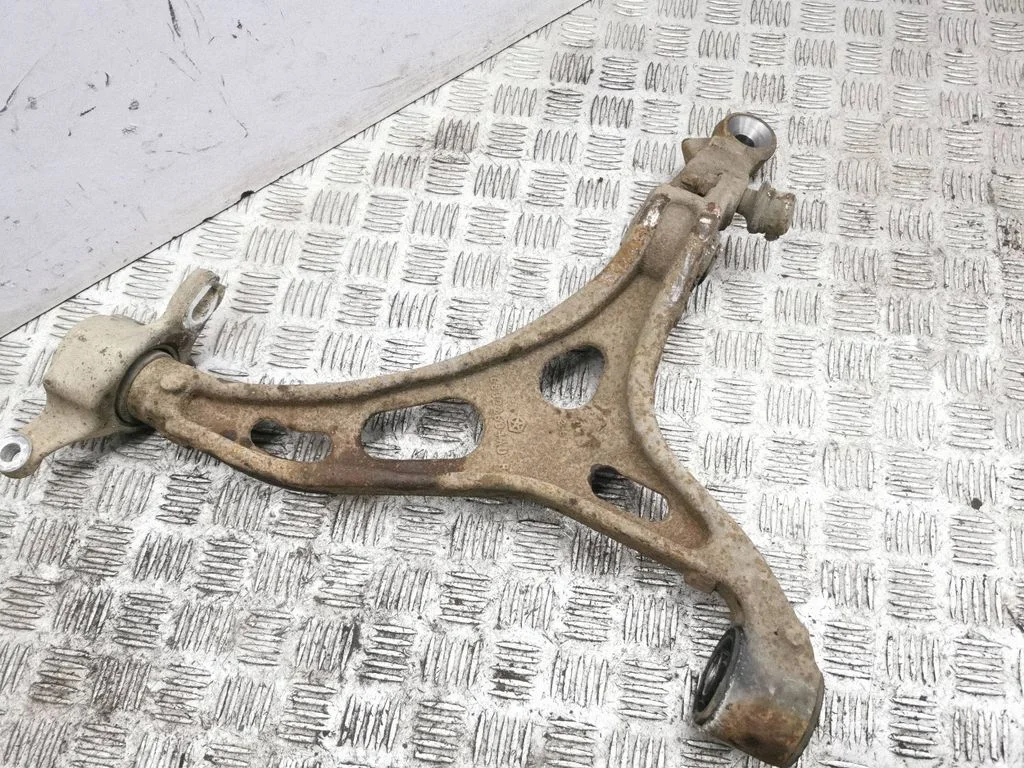 Front lower control arm/wishbone 68022604AD