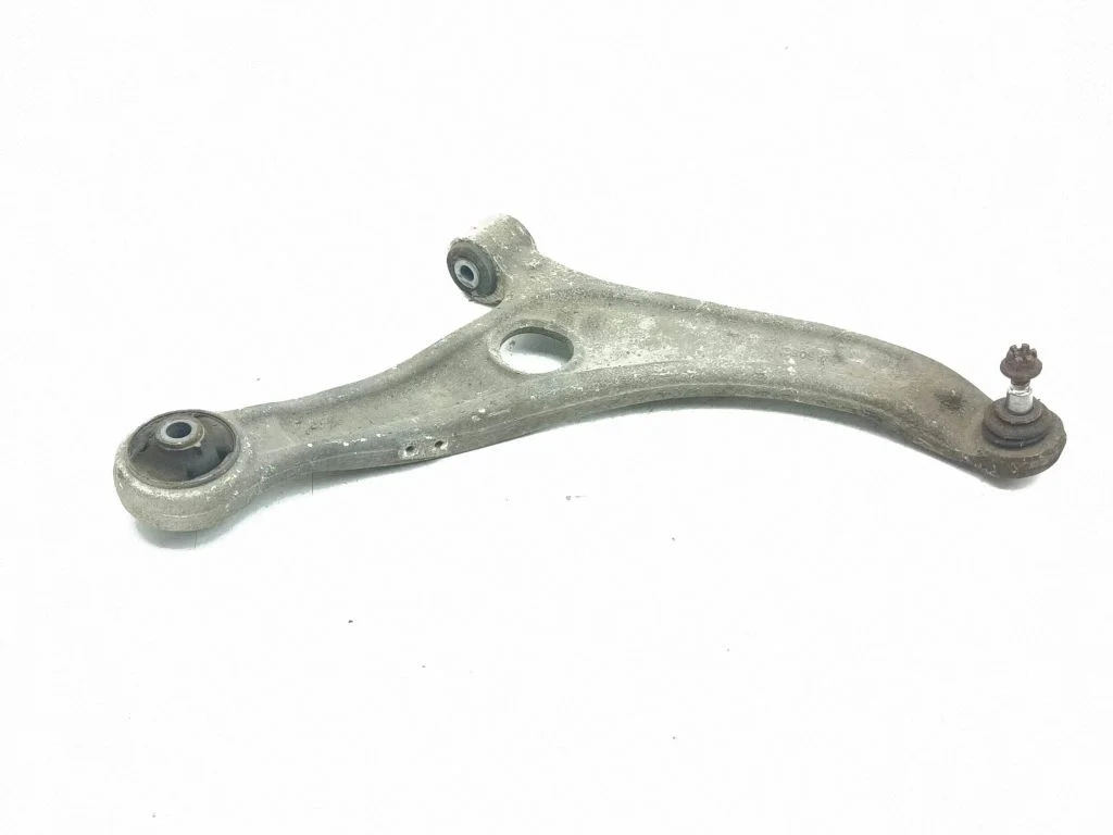 Front lower control arm/wishbone – right