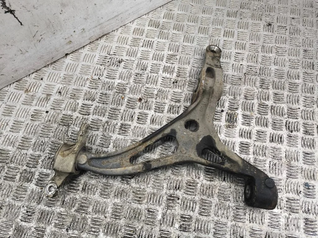Front lower control arm/wishbone 000060367106