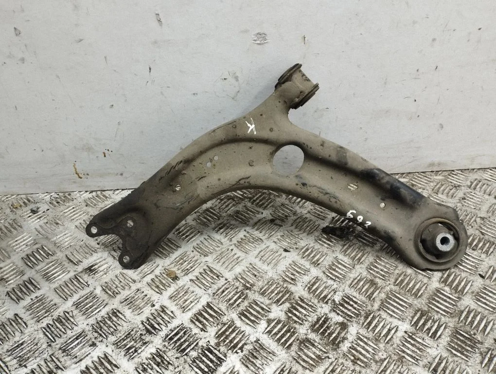 Front lower control arm/wishbone – left