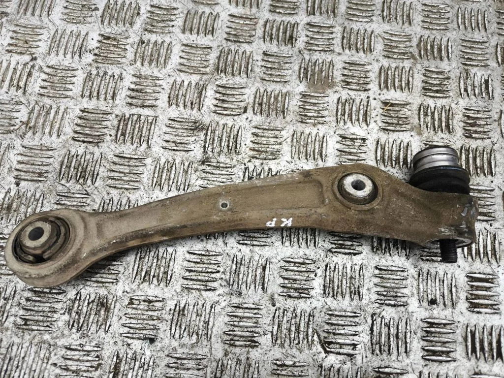 Front lower control arm/wishbone – left