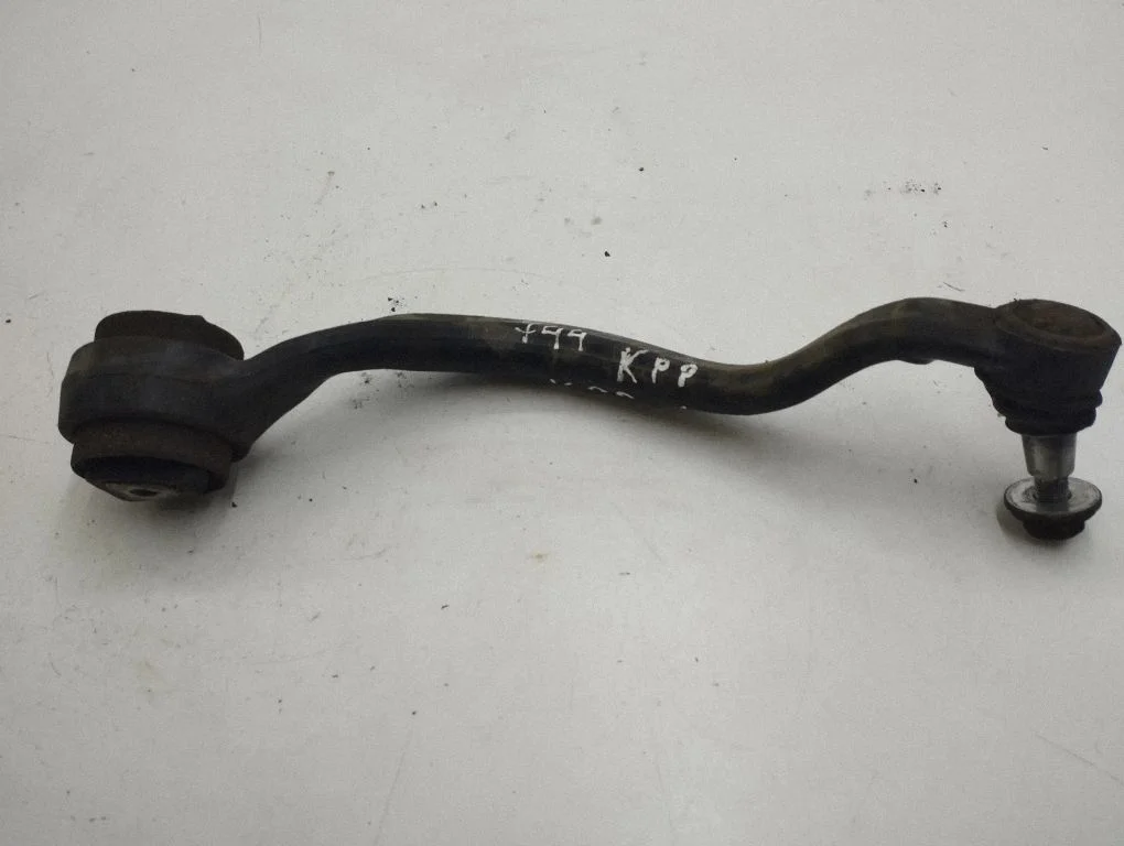Front lower control arm/wishbone – left
