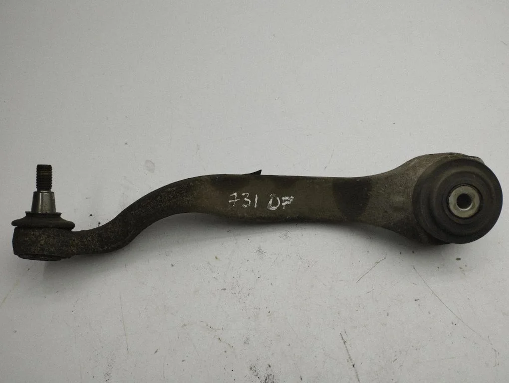 Front lower control arm/wishbone – right
