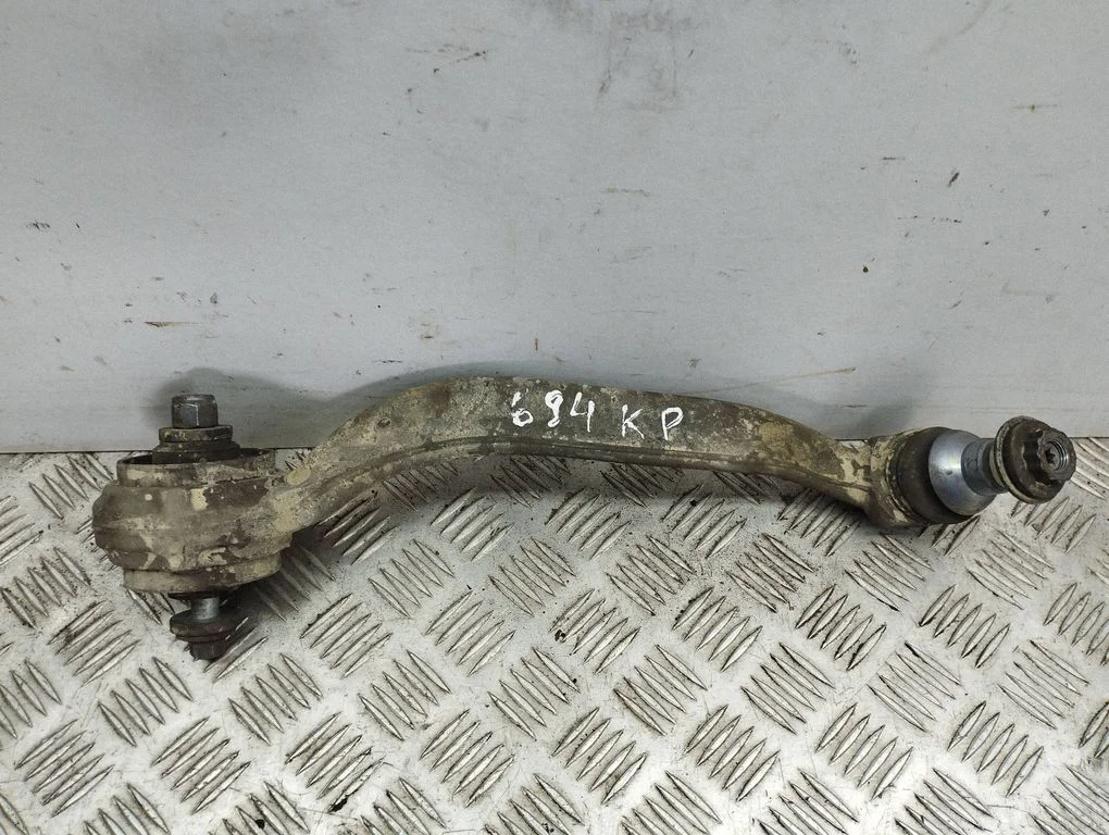 Front lower control arm/wishbone – left