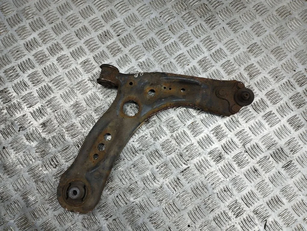 Front lower control arm/wishbone 5Q0406152J