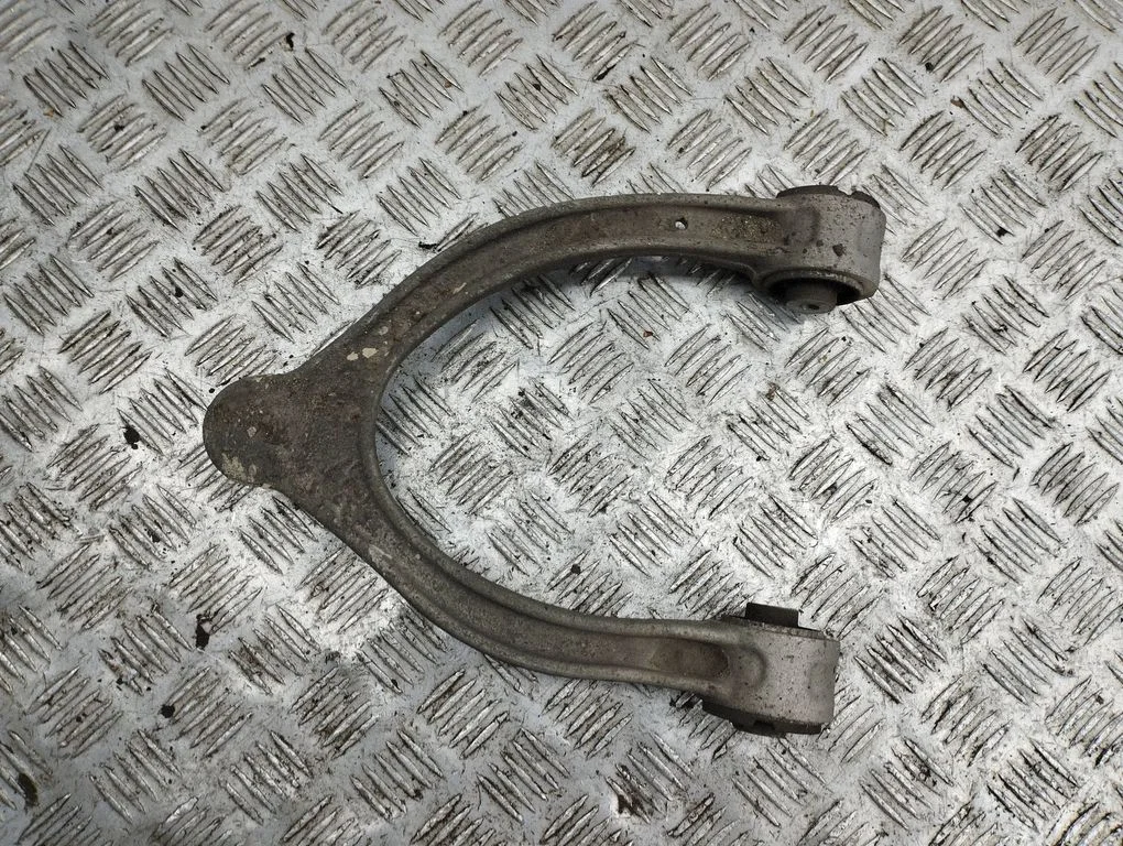 Front lower control arm/wishbone – left