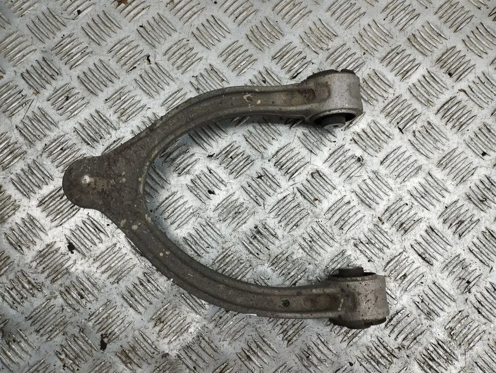 Front lower control arm/wishbone – right