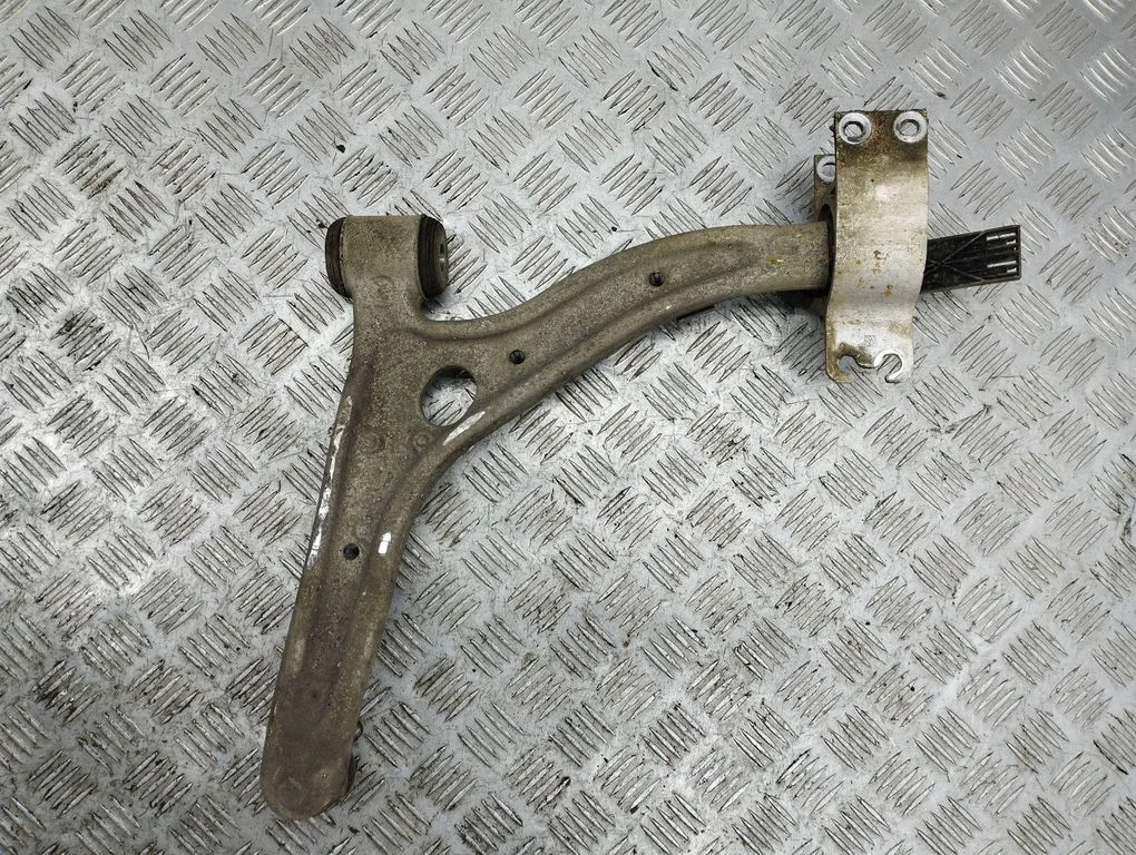 Front lower control arm/wishbone – left