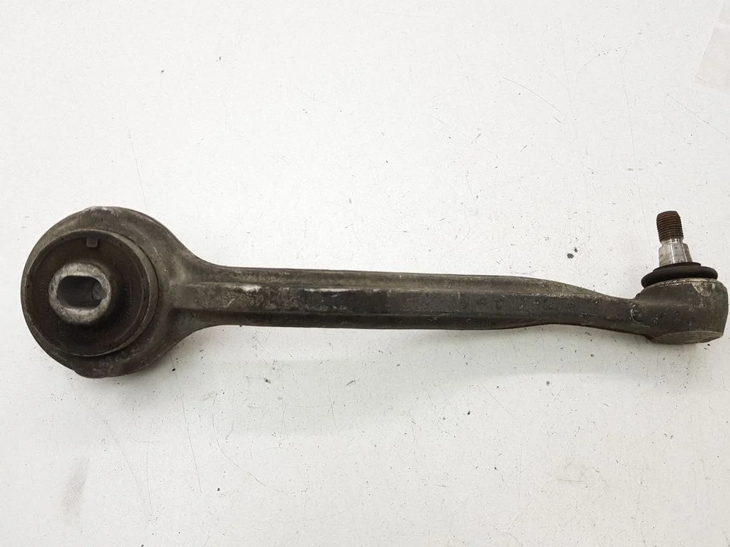 Front lower control arm/wishbone A2033331014