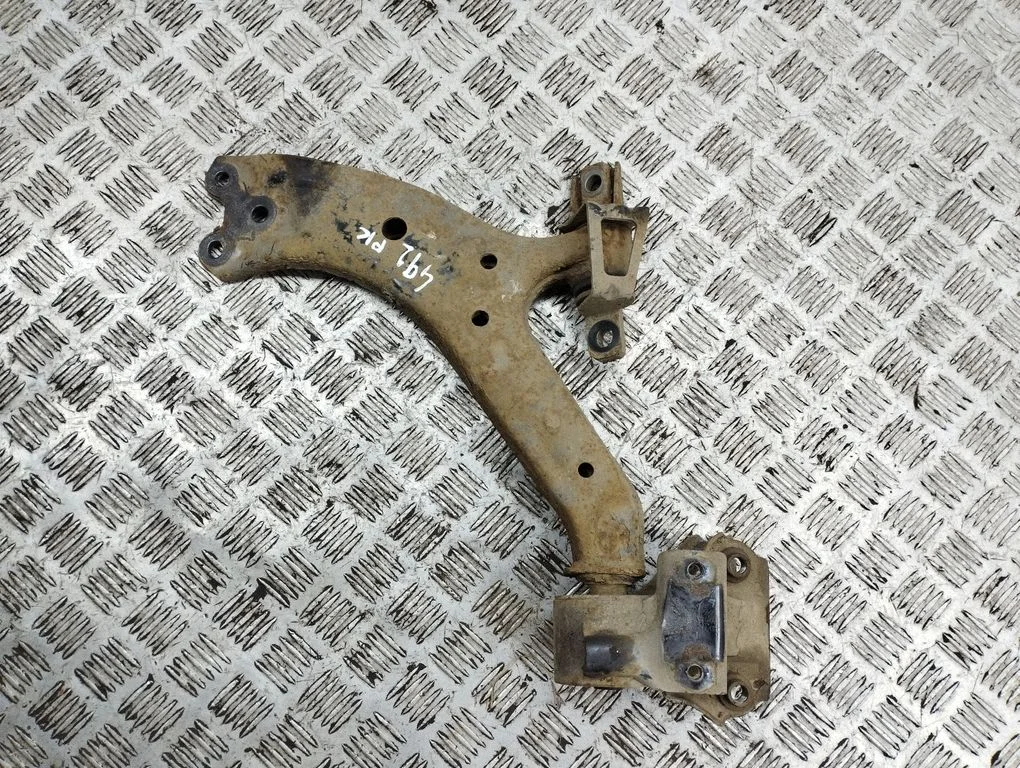 Front lower control arm/wishbone – front left