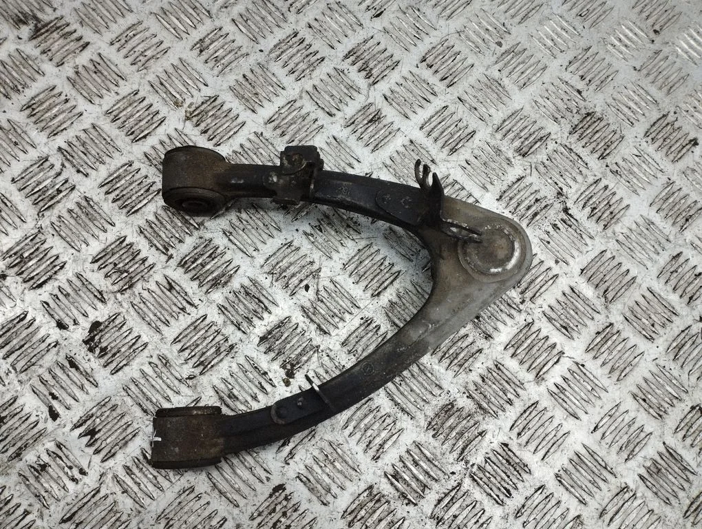 Front lower control arm/wishbone – front left