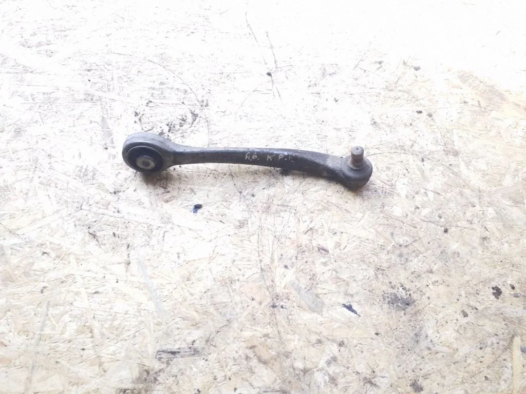 Front lower control arm/wishbone – left