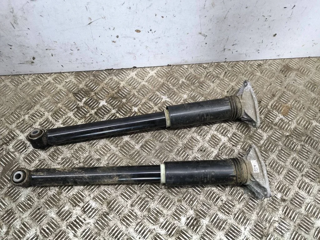 Tagumine amortisaator 5A3E6B401