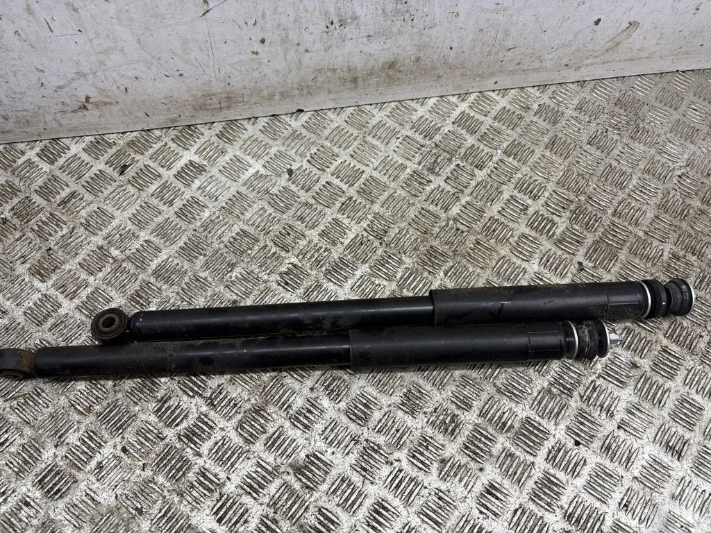 Rear shock absorber/damper