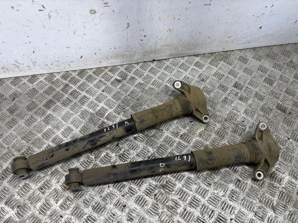Rear shock absorber/damper