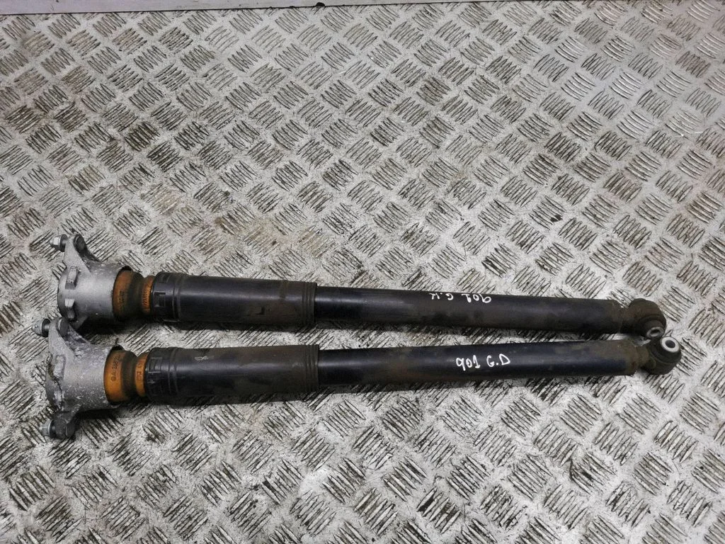 Rear shock absorber/damper