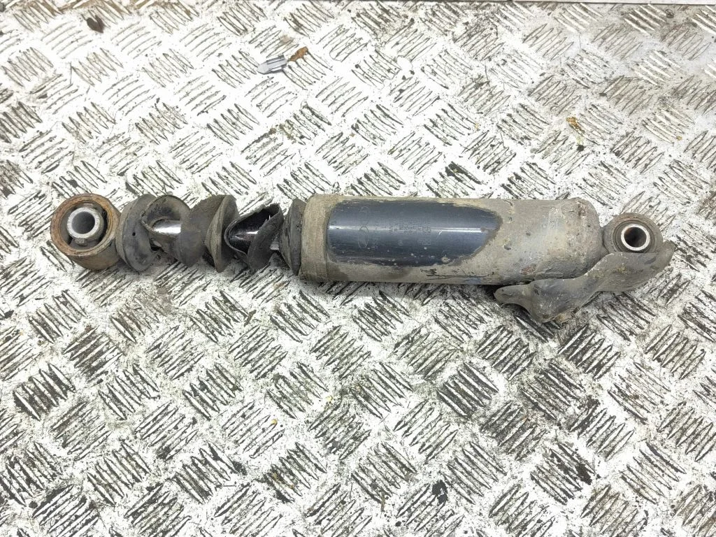 Tagumine amortisaator 553202W210