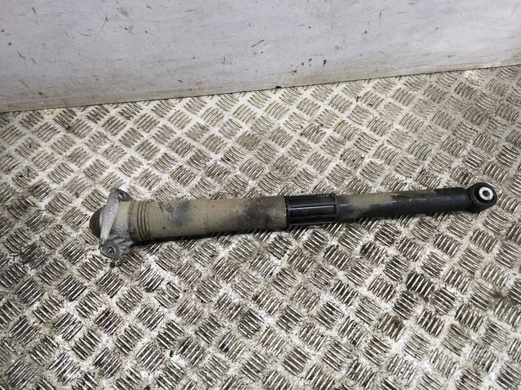 Rear shock absorber/damper 5Q0513423L