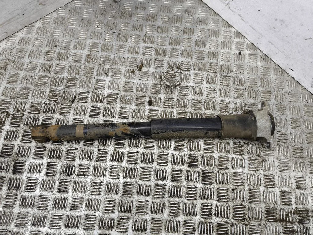 Rear shock absorber/damper KN1C28700A