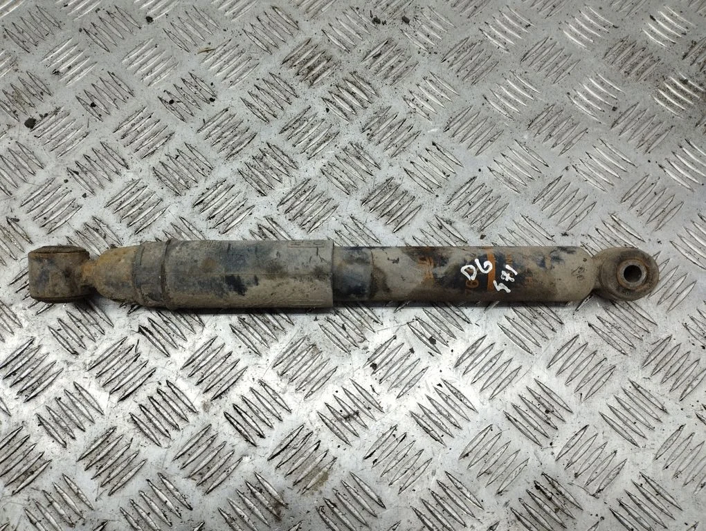 Rear shock absorber/damper – rear right
