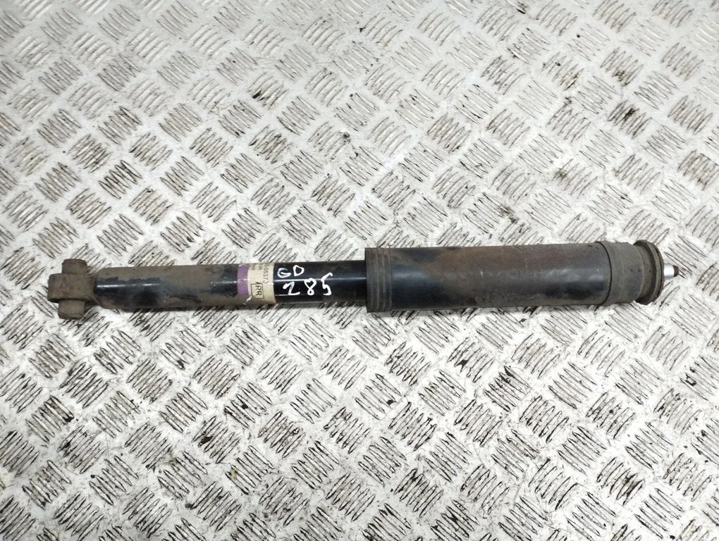 Tagumine amortisaator – Toyota Avensis T270 (2012-2015)