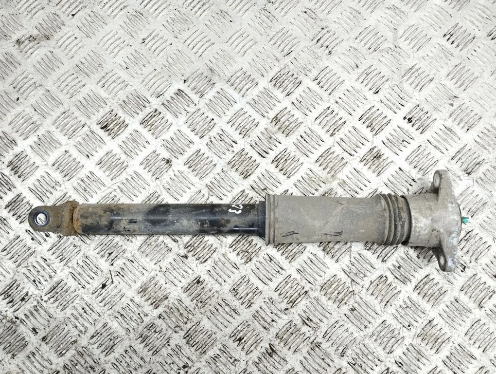 Rear shock absorber/damper