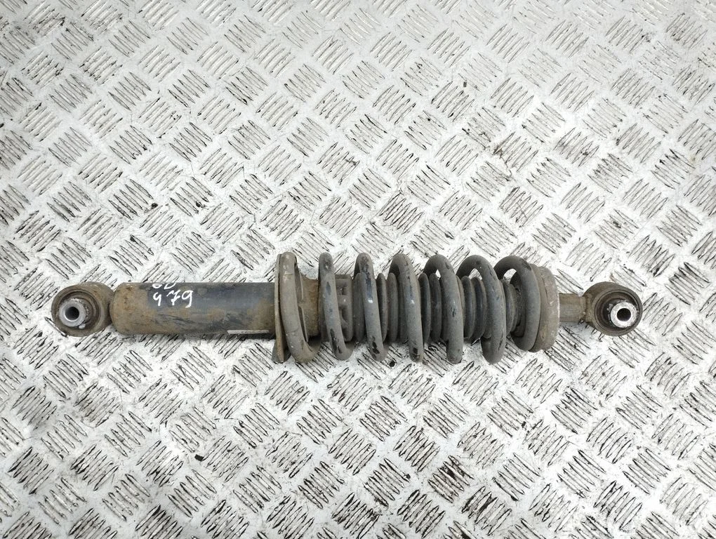 Rear shock absorber/damper – rear right