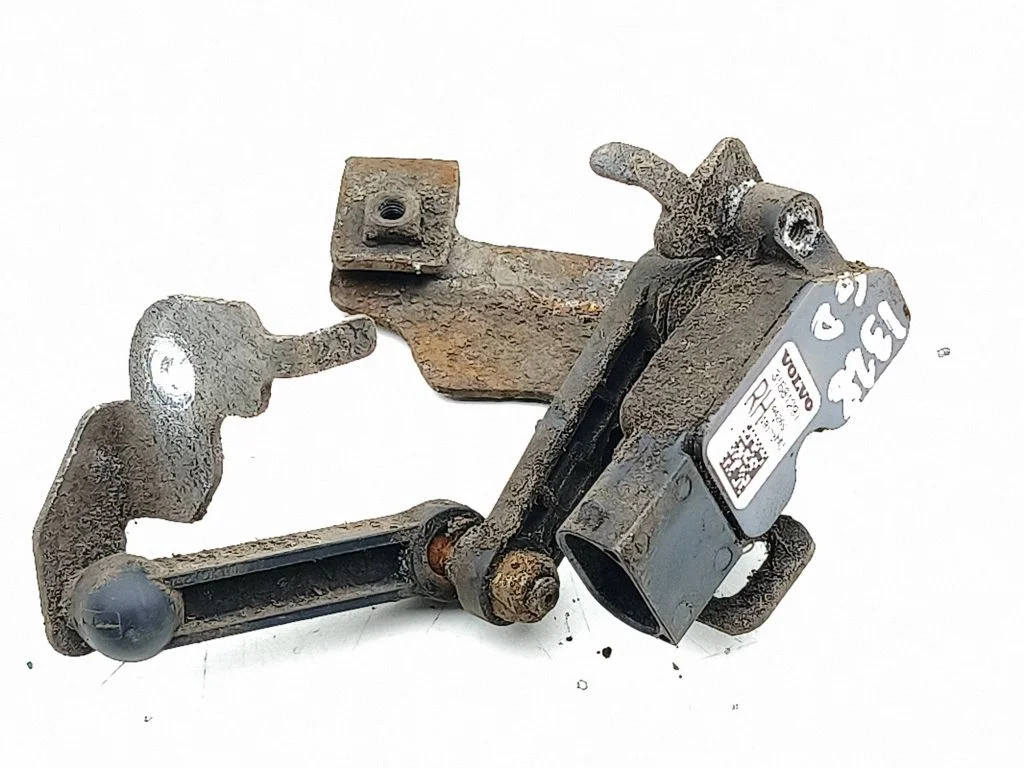 Augstuma sensors (priekš. lukturu) 31681291