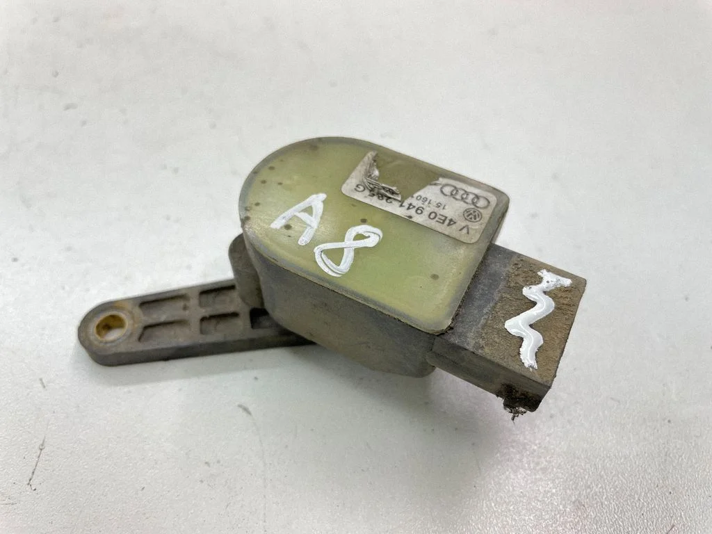 Augstuma sensors (priekš. lukturu) 4E0941285G