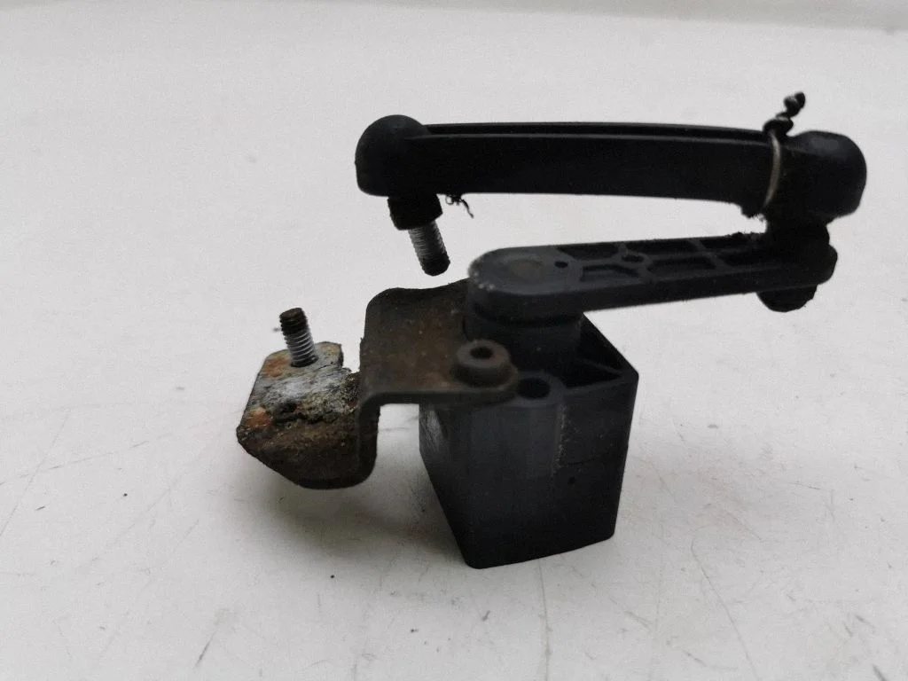 Headlight/headlamp level sensor 6752797