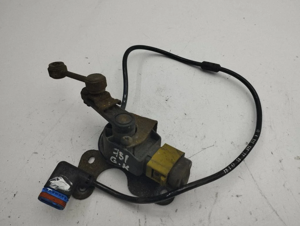 Headlight/headlamp level sensor A0045429918