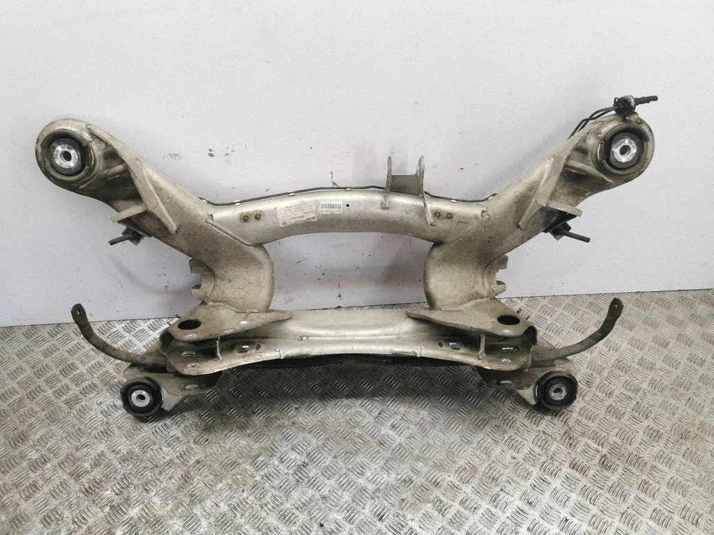 Aizmugurējais apakšrāmis 3W5505235
