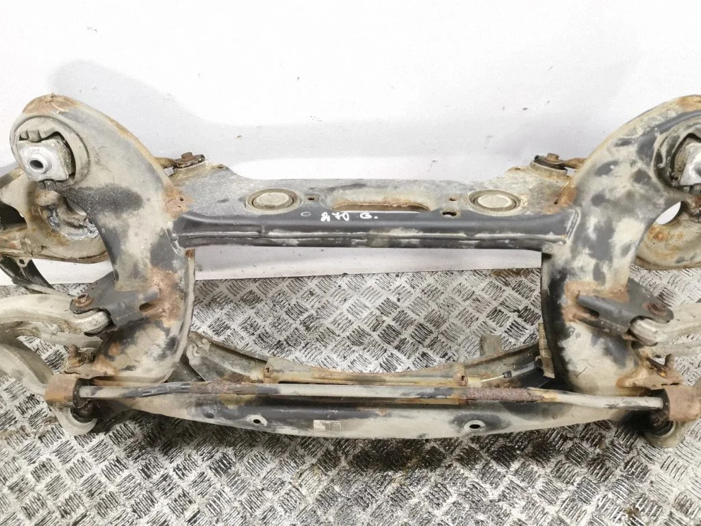Rear subframe – Mercedes-Benz C-Class AMG W204 (2007-2014)