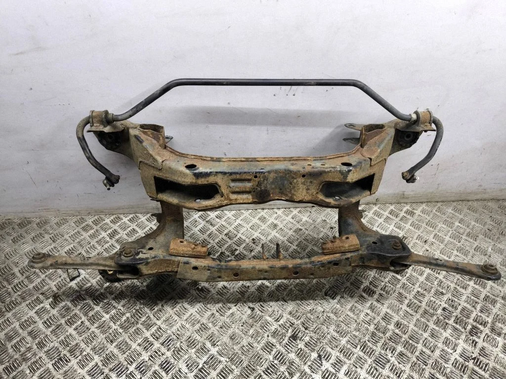 Tagumine abiraam – Mitsubishi Outlander (2013-2021)