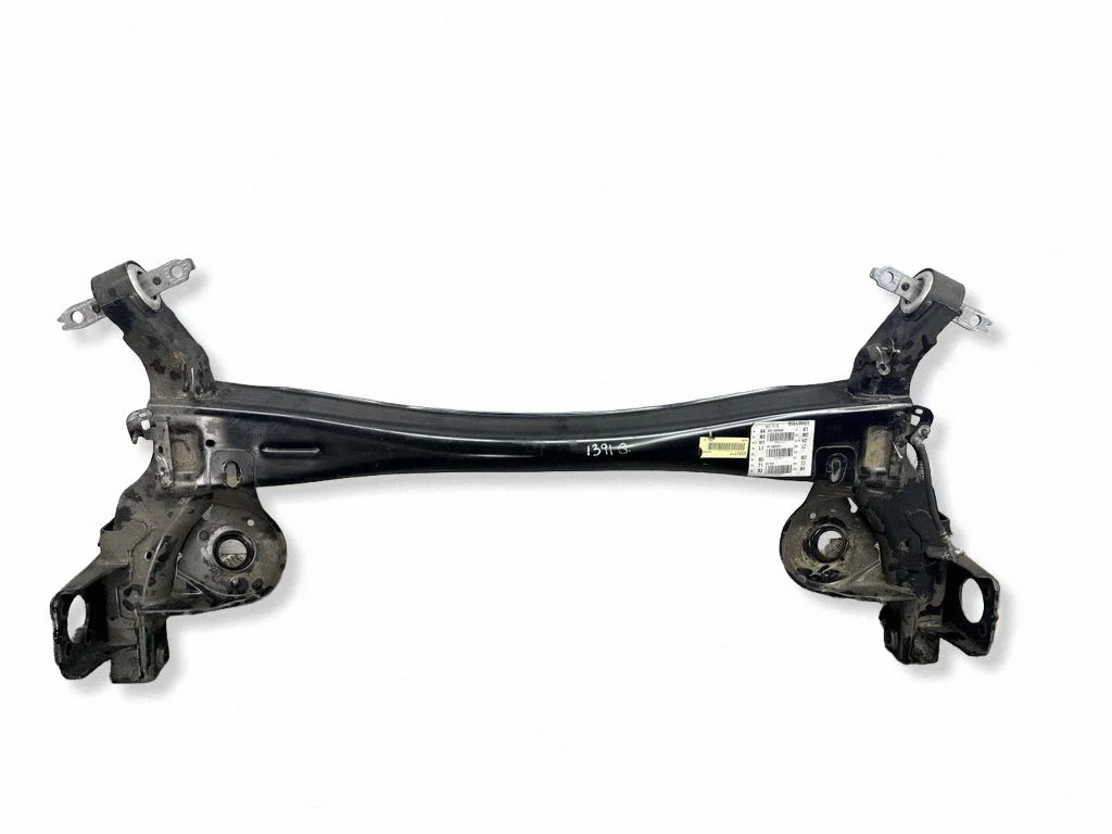 Rear axle beam P1136C33340240CL